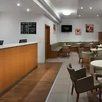 Astoria Hotel 4*