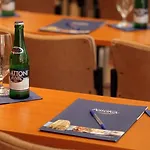 Astoria Hotel 4*