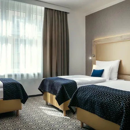 Astoria Hotel 4*