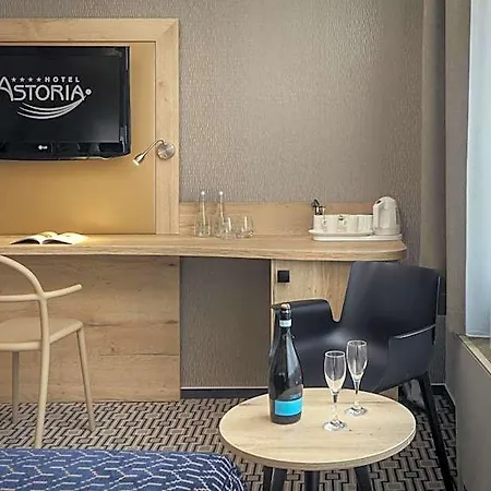 Astoria 4*
