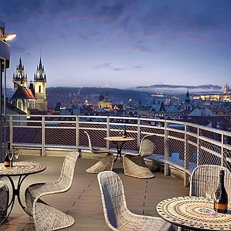 Astoria Hotel 4*