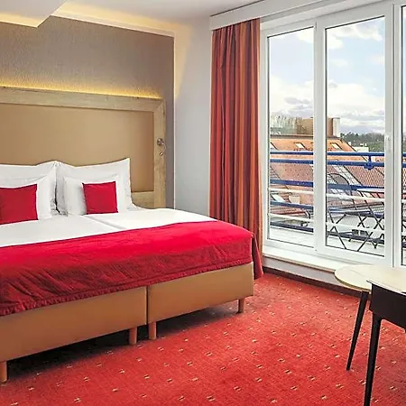 Astoria Hotel 4*