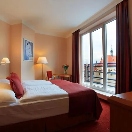 Astoria Hotel 4*