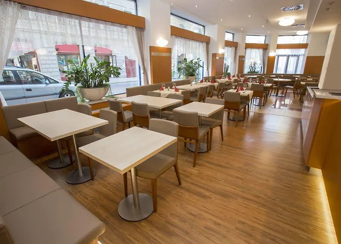 Astoria Szálloda 4*
