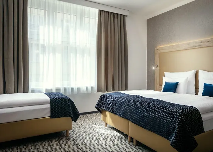 Astoria Hotel 4*