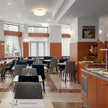 Astoria Hotel 4*