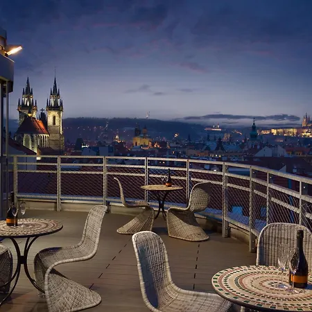 Astoria Hotel 4*